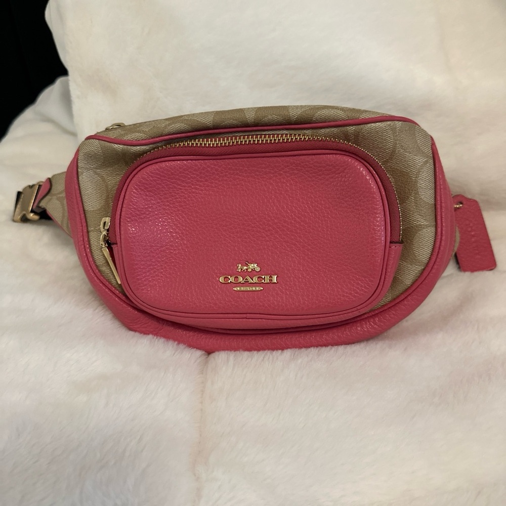 Coach Signature Belt Bag